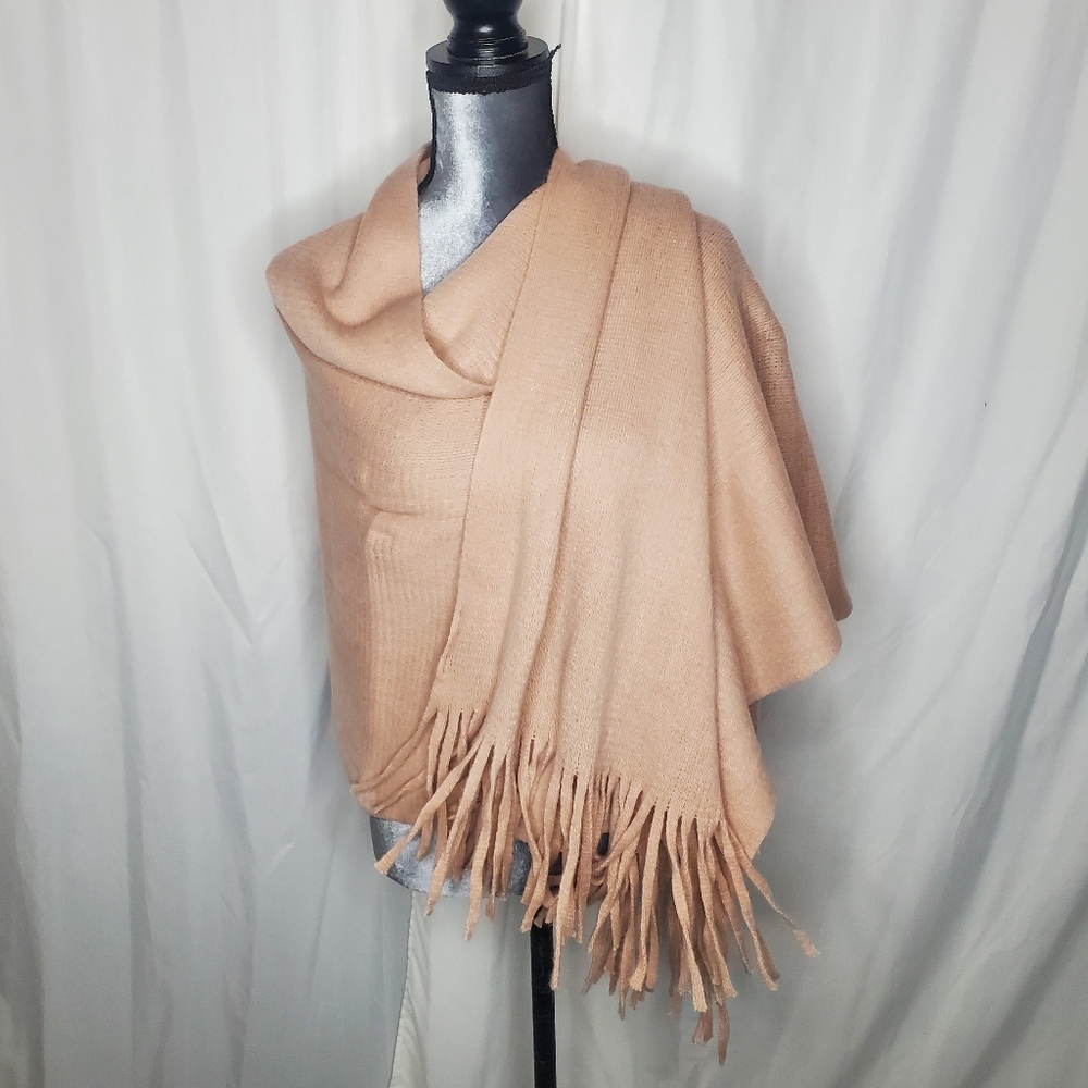 ♧ Steve Madden Blush Pink Blanket Scarf With Fringe